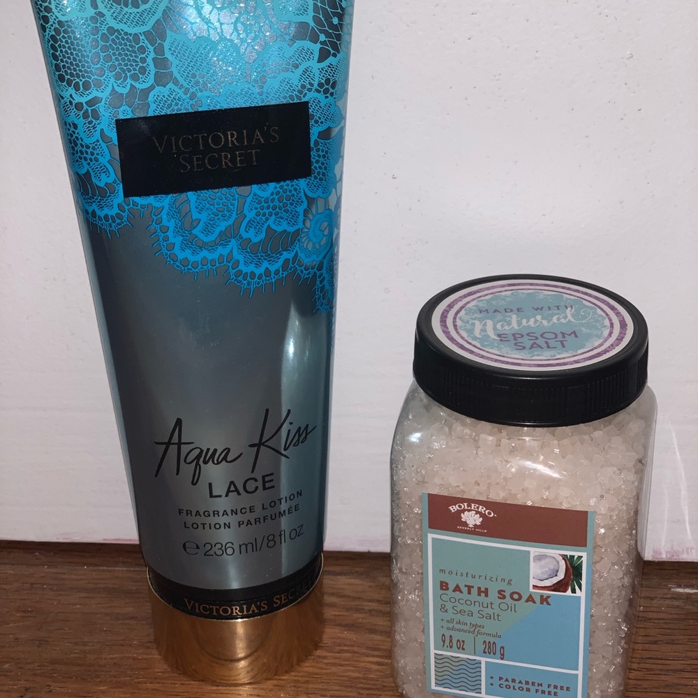 Victoria secret lotion + bath salts